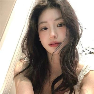 三个男人和一条美腿